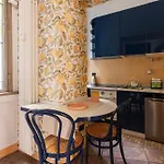 Youhosty - Charm Via Torino Mediolan