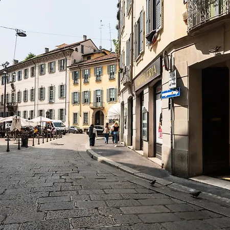 Youhosty - Charm Via Torino Mediolan
